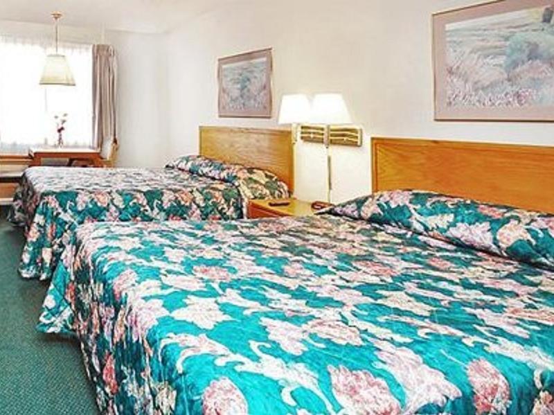 Rodeway Inn Brush Εξωτερικό φωτογραφία
